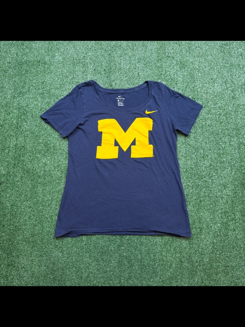 Michigan Wolverines T Shirt Womens Size S Blue NCAA Nike Tee